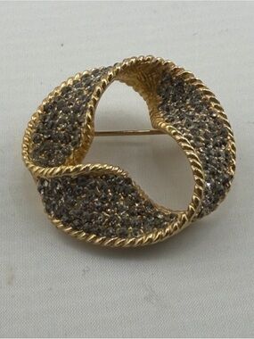 Vintage Gold Tone Rhinestone Ribbon Swirl Brooch Pin Statement Jewelry